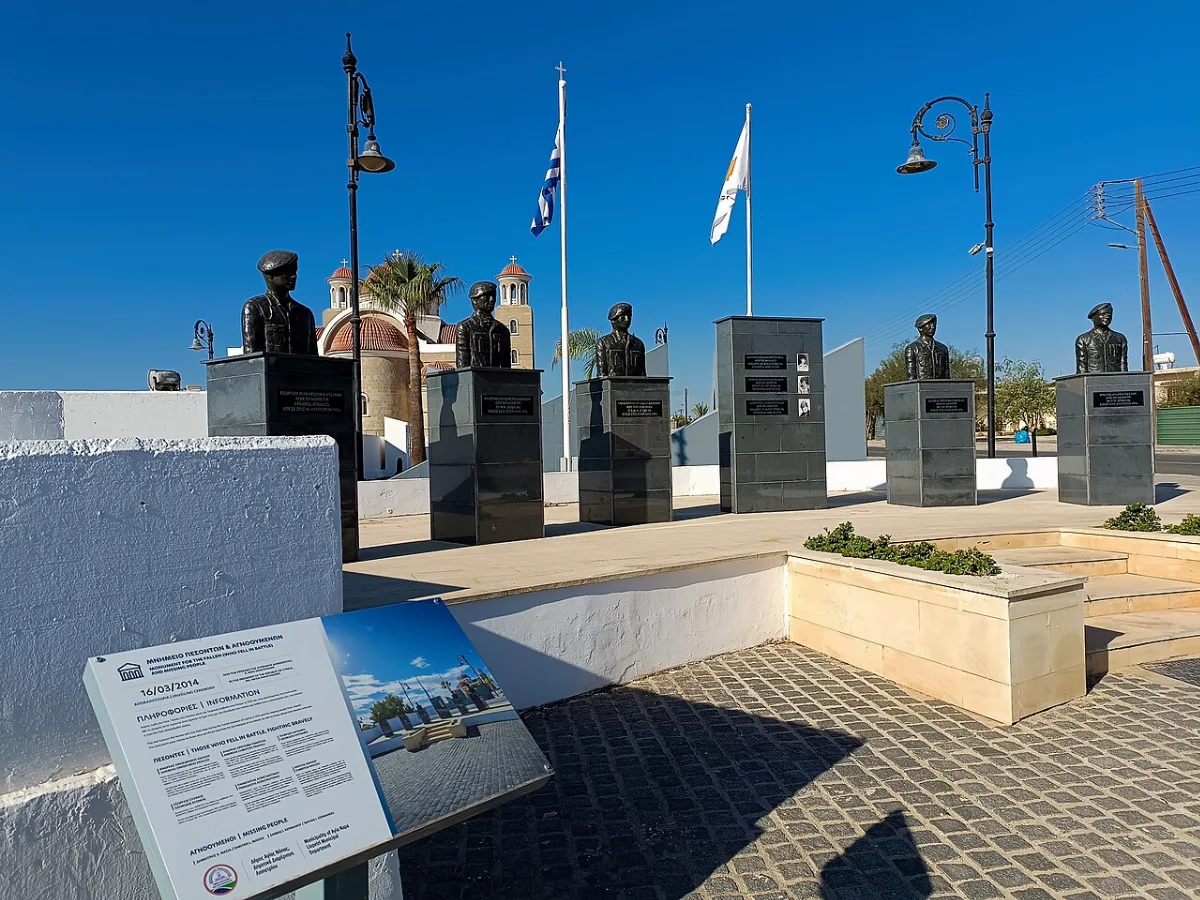 Αχυρώνας Λιοπετρίου