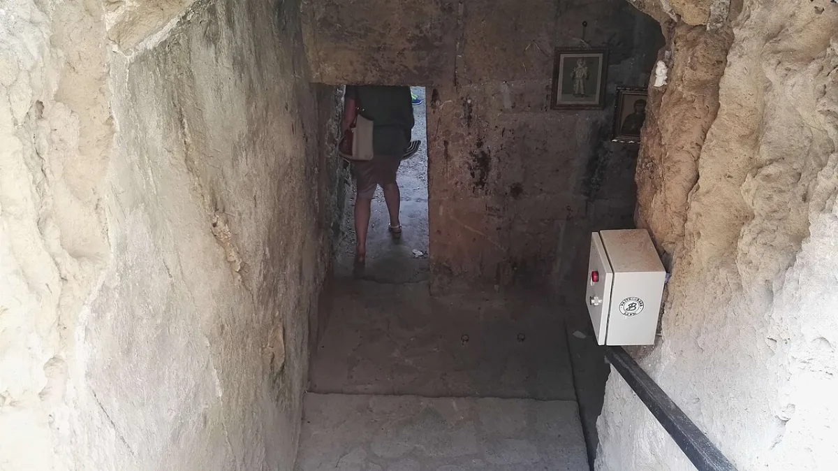 Agia Solomoni Catacombs