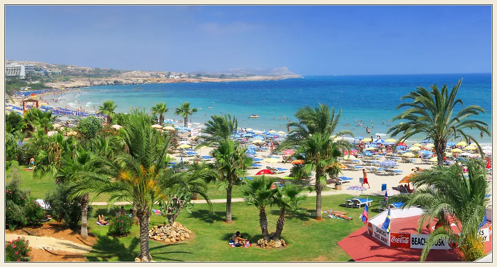 Makronissos Beach