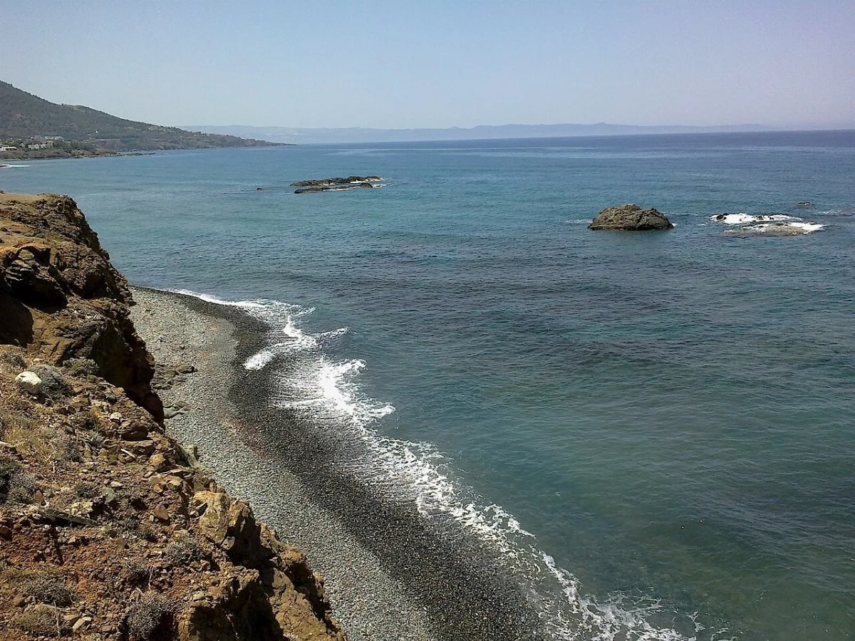 Pachyamos Beach