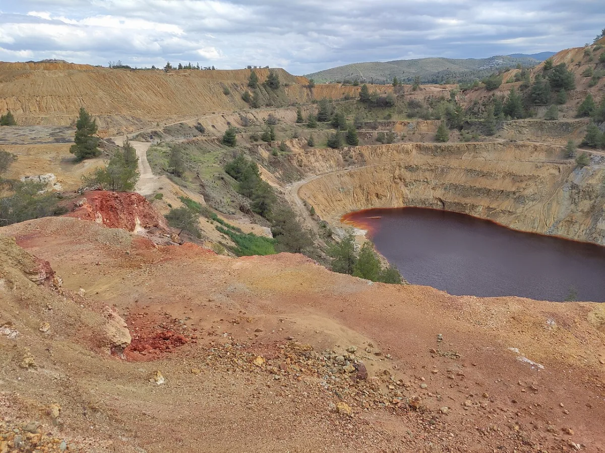 Red lake