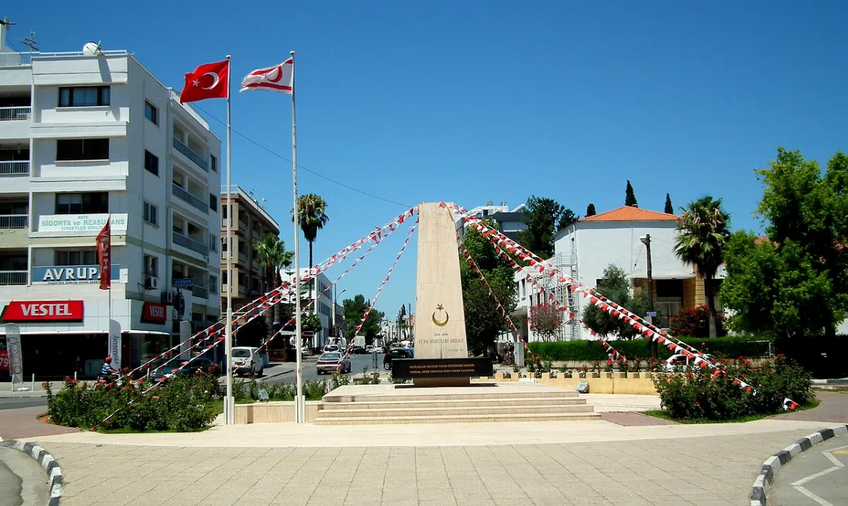 Şehitler Anıtı