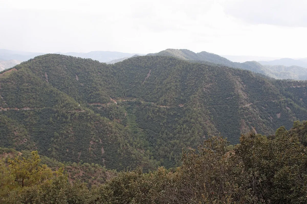 Throni Hill